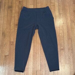 lululemon athletica Black Sweatpants with Tapered Leg and Elastic Waistband